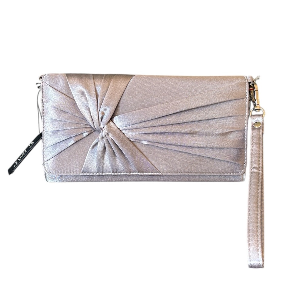 RSVP Silver Wristlet Evening Purse with Removable Silver Chain Strap NWT